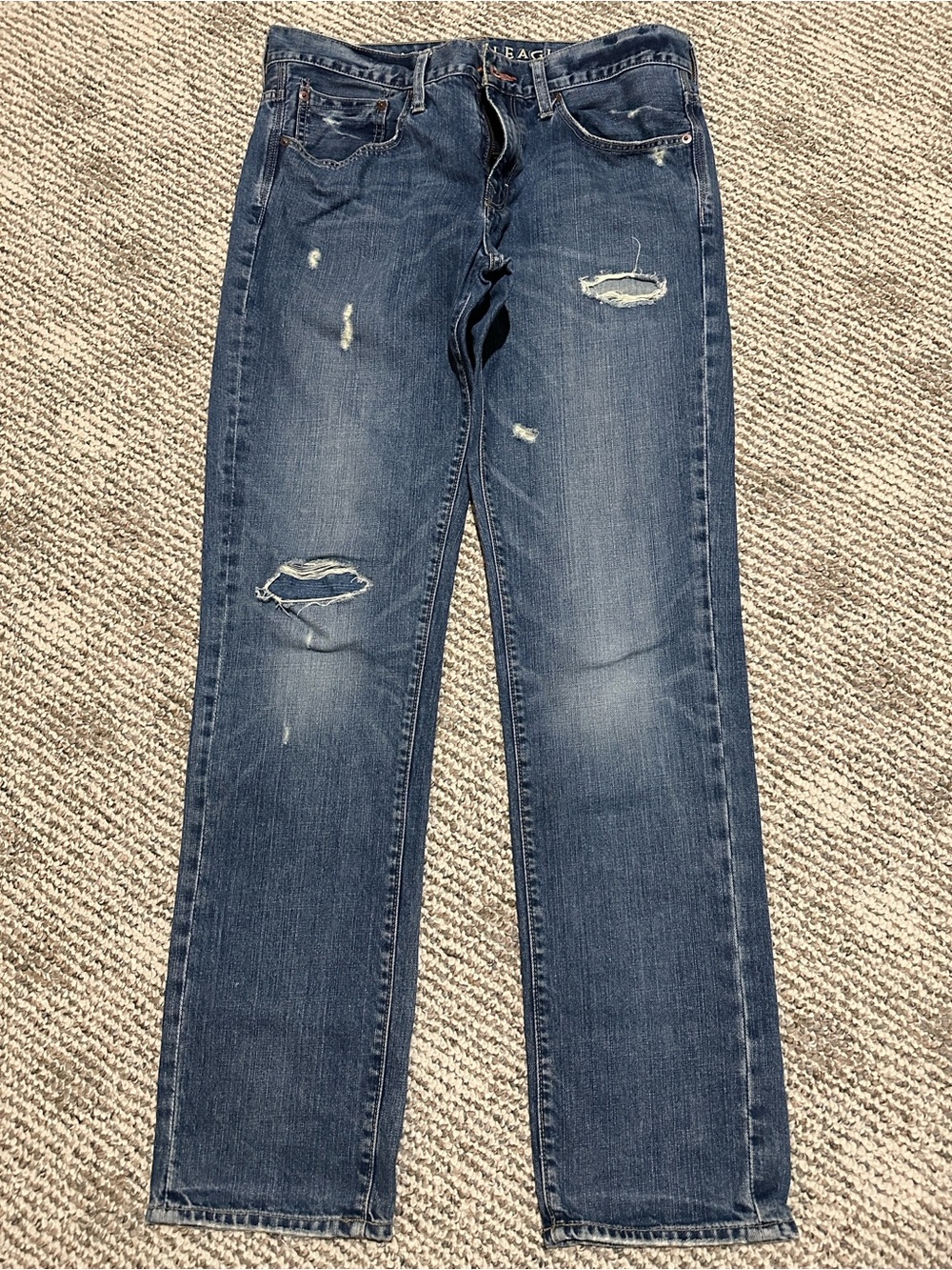 EBUC MENS 34x34 100% COTTON MED WASH DISTRESSED JEANS